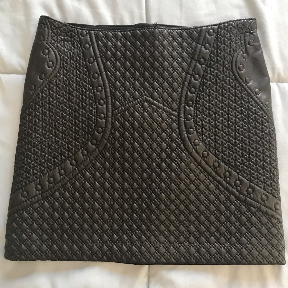 Faux leather patterned skirt- Black